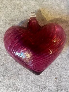Kitras Art Glass Hand-Blown Pink Swirl Heart Ornament Canada